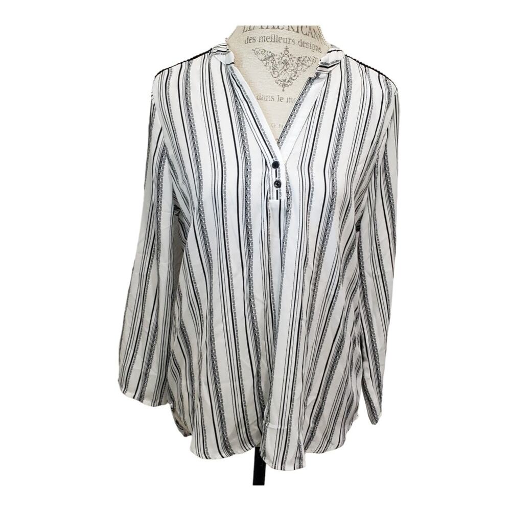Cure Black & White Striped Cutout Design V Neck Blouse